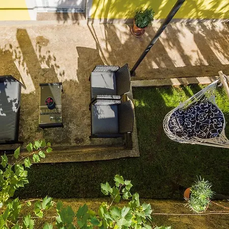 Floral דירה פולה