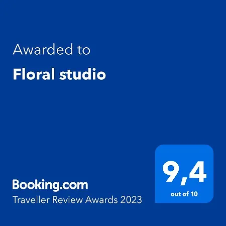 Floral Pula
